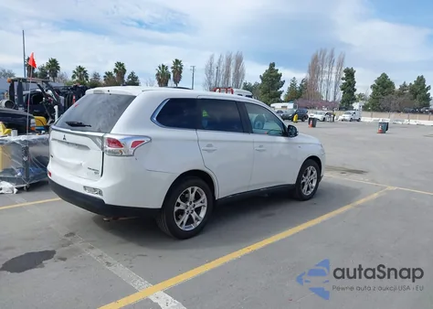 2014 Mitsubishi Outlander Gt z USA, uszkodzony, nr VIN JA4JZ4AX3EZ001931